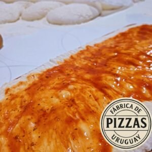 Pizza por metro prepizza – fábrica de pizzas – elaborada en horno a leña (Uruguay)